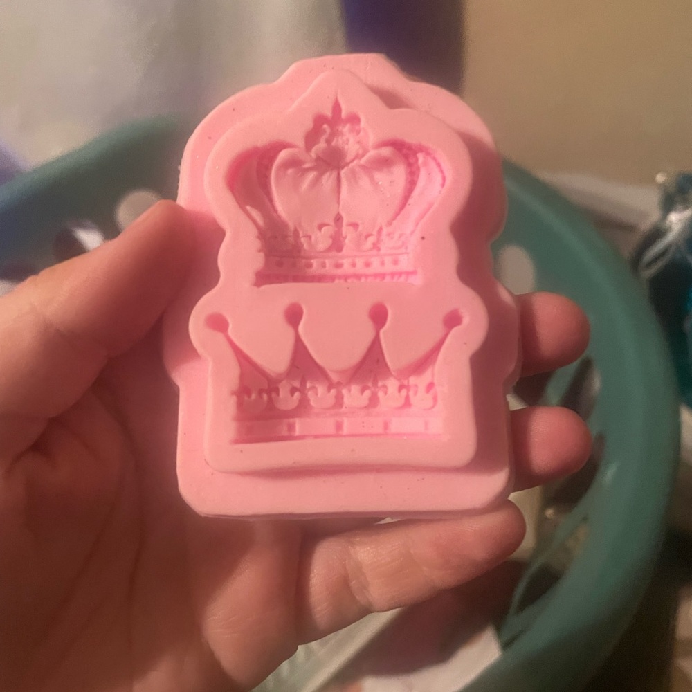 Clay mold
